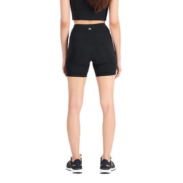 Alternative view of Pantaloneta New Balance Original Spandex Fitted Negro Mujer