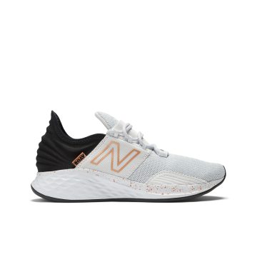 Tenis Deportivos New Balance Fresh Foam Roav Gris Para Niños