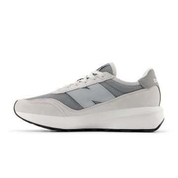 Alternative view of Tenis Deportivos New Balance Originales 370 Gris Para Hombre