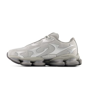 Alternative view of Tenis Deportivos New Balance Originales 2000 Gris Para Mujer