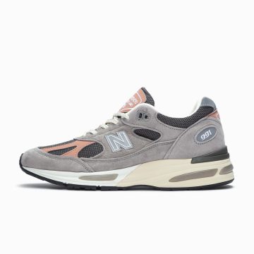 Alternative view of Tenis Deportivo New Balance Original 991 V2 Gris Para Hombre