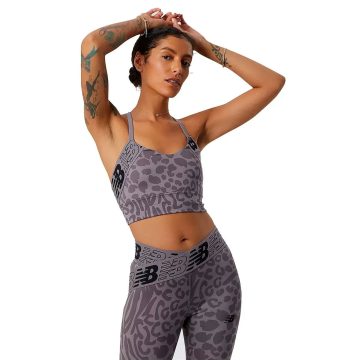 Alternative view of Tops New Balance Originales Sport Relentless Crop Lila Mujer